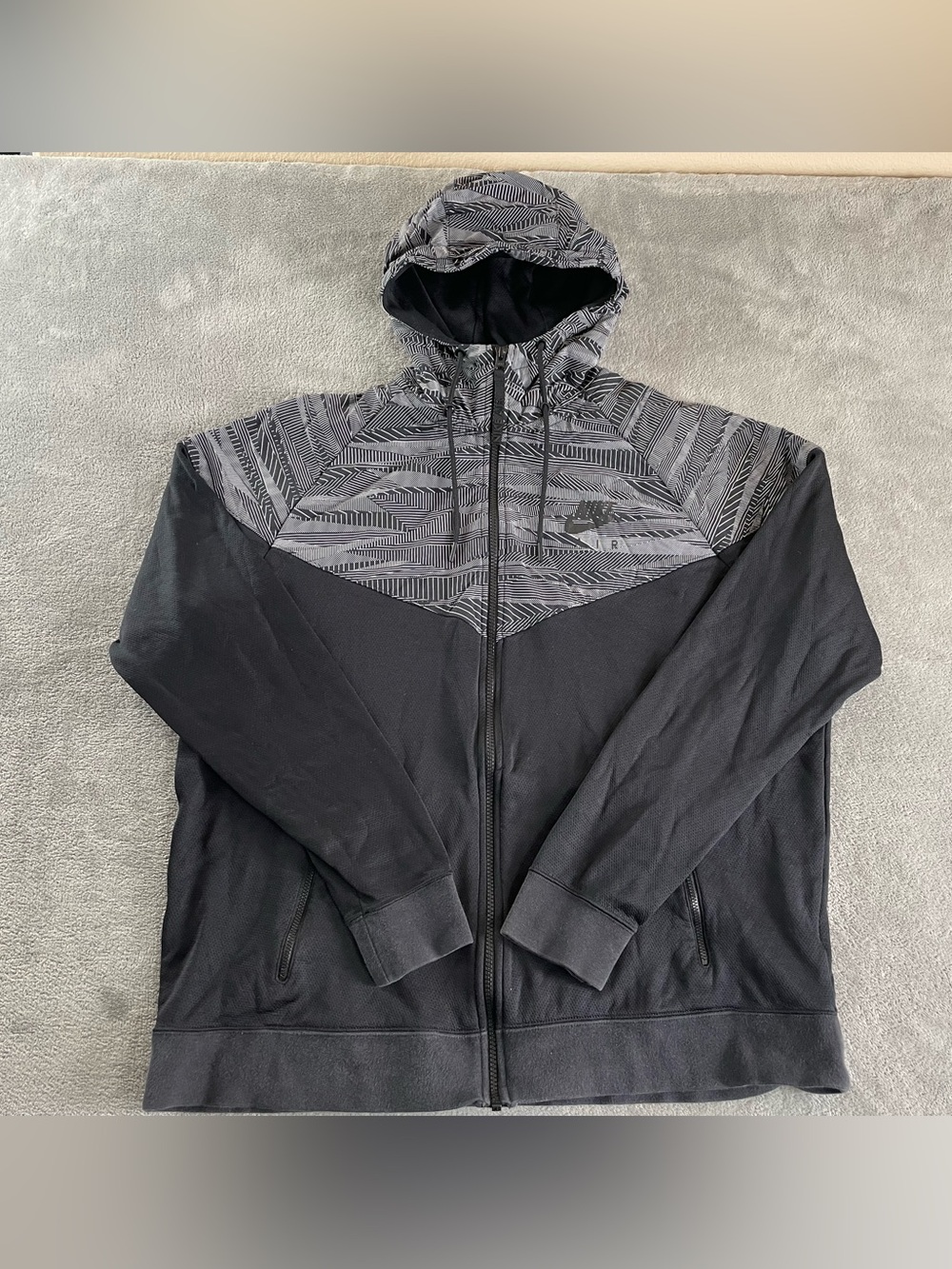 Nike NSW Windrunner Max Air Hybrid Jacket Mens Extra Large Black Full Zip Hoodie